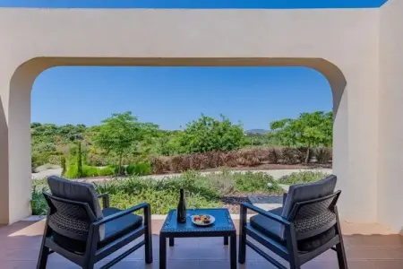 Suite Robijn à Moncarapacho : maison 64 m² avec piscine : photo 7