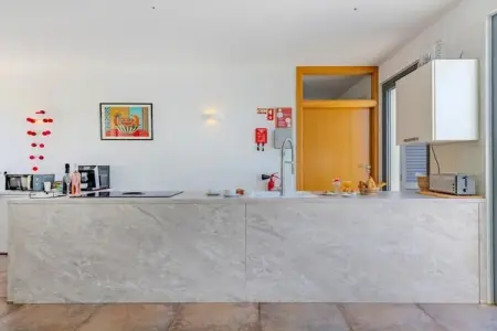 Suite Robijn à Moncarapacho : maison 64 m² avec piscine : photo 18