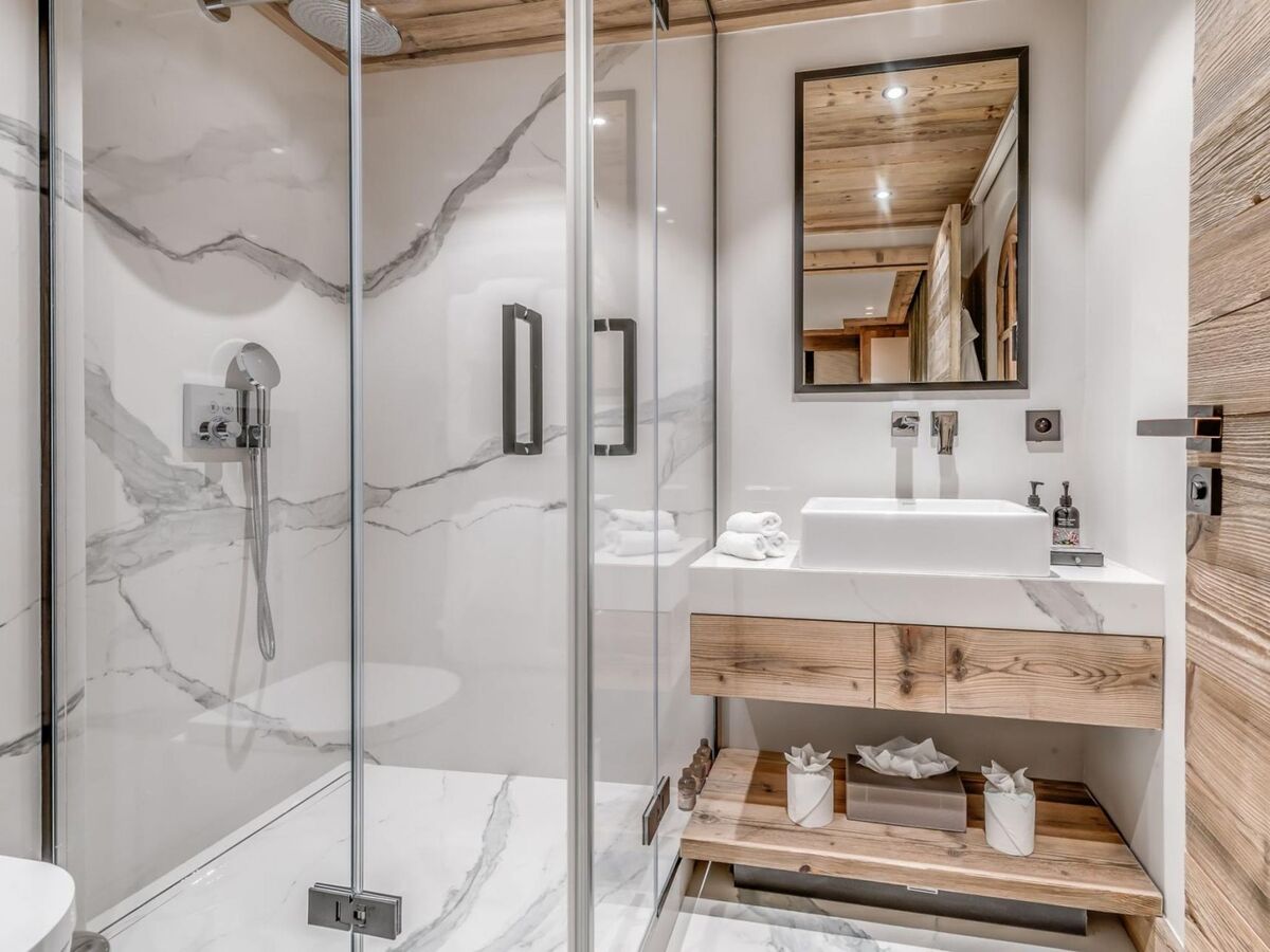 Chalet Le Namaste in Courchevel, 6 chambres et piscine - Photo 17