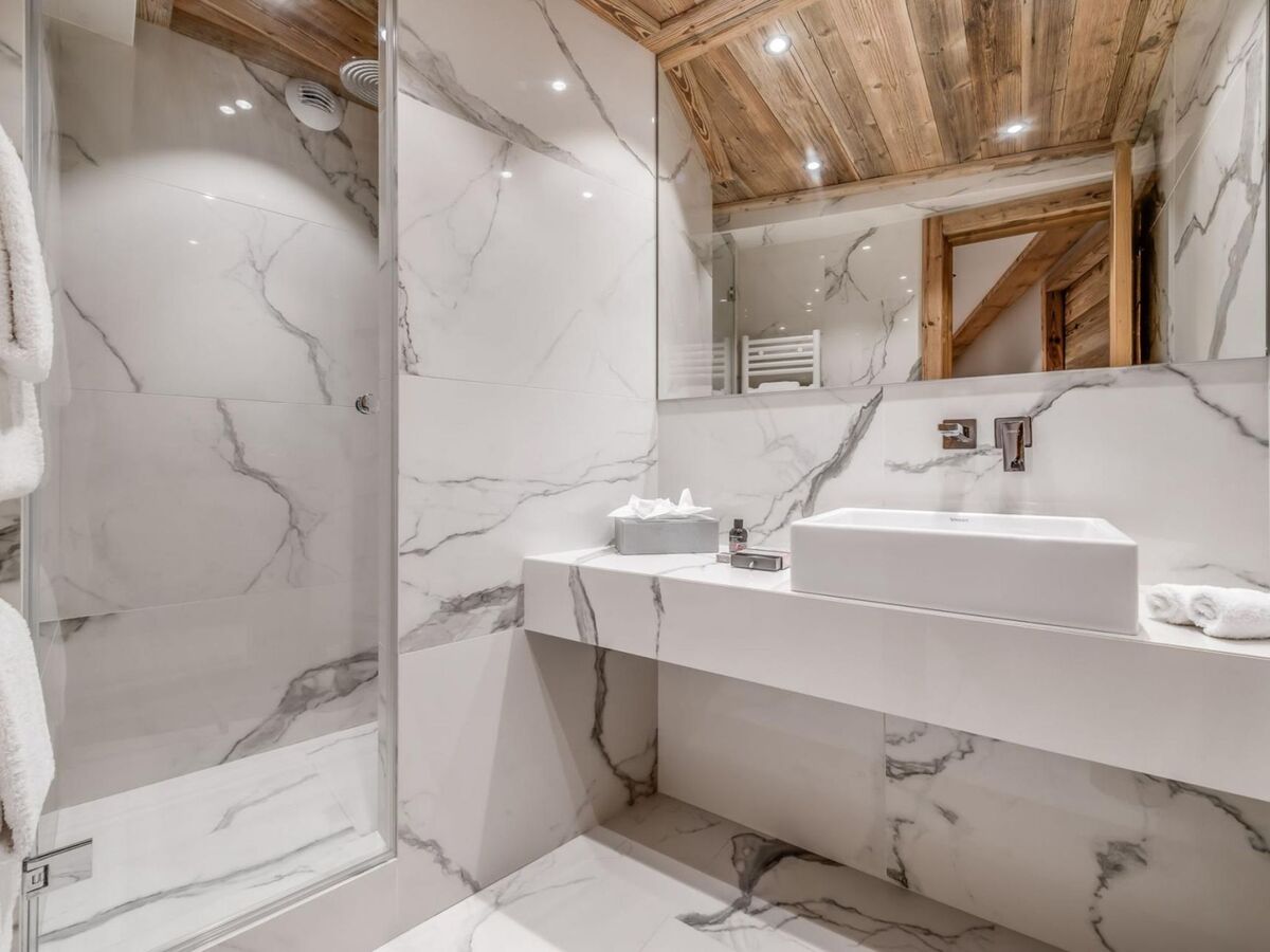 Chalet Le Namaste in Courchevel, 6 chambres et piscine - Photo 19