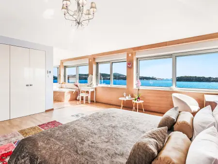 Villa 5 chambres avec piscine chauffée à 20m de la mer : photo 25