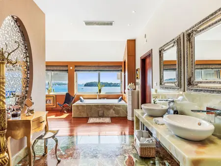 Villa 5 chambres avec piscine chauffée à 20m de la mer : photo 29