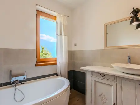 Villa Marco avec piscine privée et vue sur le lac : photo 9