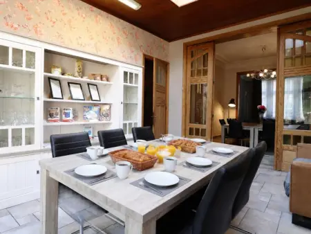 S'Ameuse en groupe : maison de 6 chambres au cœur de Dinant : photo 3