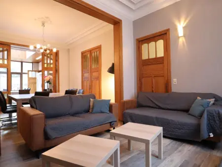 S'Ameuse en groupe : maison de 6 chambres au cœur de Dinant : photo 7