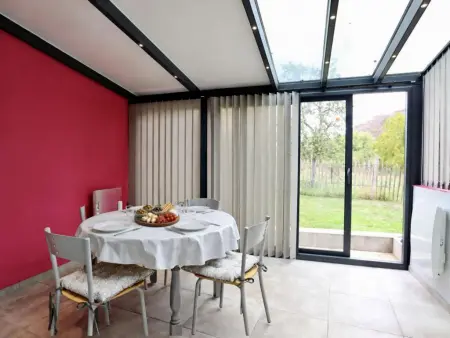 Maison en pierre rénovée avec jardin privé à Chooz, 4 pers. : photo 4
