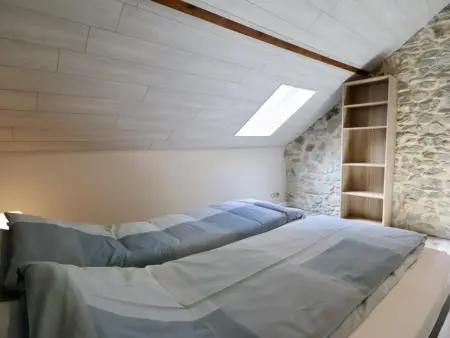 Maison en pierre rénovée avec jardin privé à Chooz, 4 pers. : photo 6