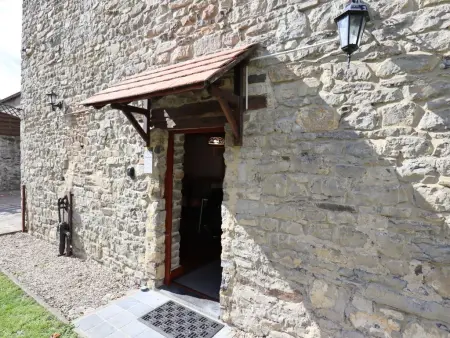 Maison en pierre rénovée avec jardin à Chooz, près de la Meuse : photo 27