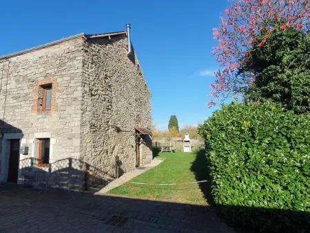 Maison en pierre rénovée avec jardin à Chooz, près de la Meuse : photo 29