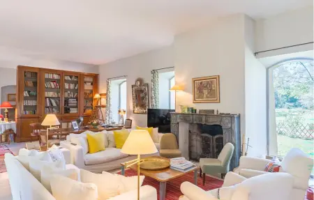 Maison en pierre avec piscine privée et cheminée à Aix-en-Provence : photo 2