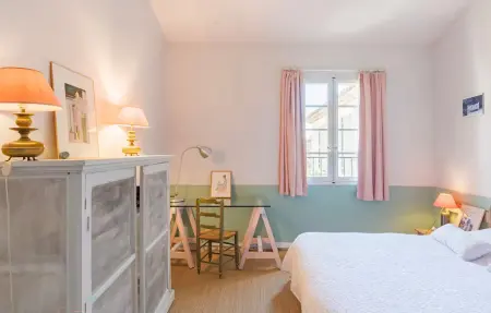 Maison en pierre avec piscine privée et cheminée à Aix-en-Provence : photo 13