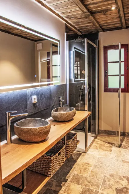 Gîte avec spa privatif, maison 60 m² à La Bussière-sur-Ouche : photo 12