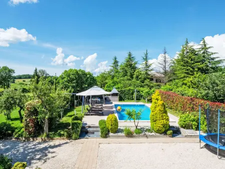 Villa Gracia avec piscine privée et vue campagne à Gračišće : photo 4