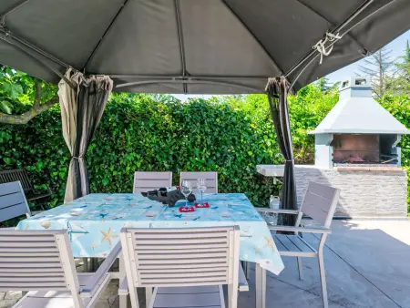 Villa Gracia avec piscine privée et vue campagne à Gračišće : photo 7