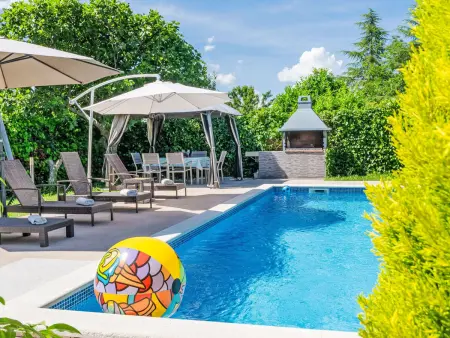 Villa Gracia avec piscine privée et vue campagne à Gračišće : photo 12