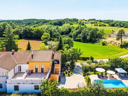 Villa Gracia avec piscine privée et vue campagne à Gračišće : photo 46