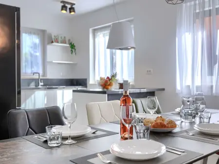 Villa Flavia avec piscine privée à Medulin, 8 personnes : photo 4