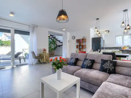 Villa Flavia avec piscine privée à Medulin, 8 personnes : photo 8