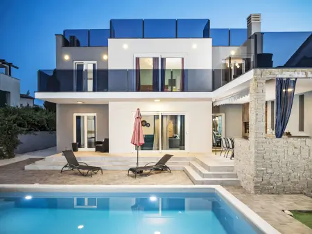 Villa Eminentia, 5 chambres avec piscine et vue mer à Ližnjan : photo 12