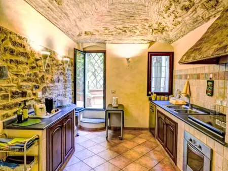 Maison historique avec vue mer et montagnes à Civezza : photo 13