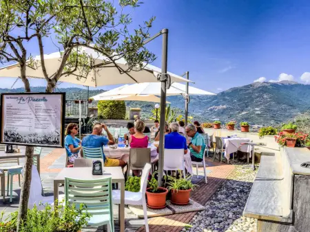 Maison historique avec vue mer et montagnes à Civezza : photo 29