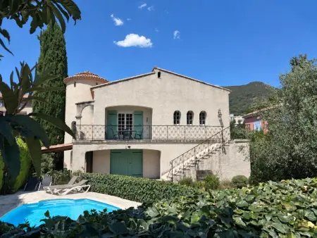 Enniroc, maison avec piscine privée et jardin à Nyons : photo 1
