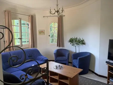 Enniroc, maison avec piscine privée et jardin à Nyons : photo 4
