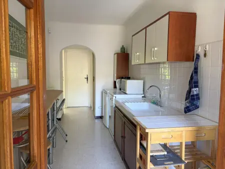 Enniroc, maison avec piscine privée et jardin à Nyons : photo 18