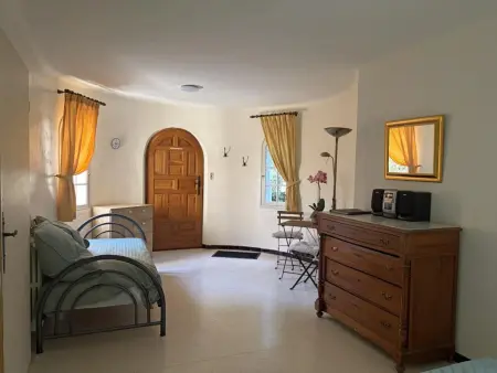 Enniroc, maison avec piscine privée et jardin à Nyons : photo 19