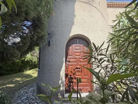 Enniroc, maison avec piscine privée et jardin à Nyons : photo 24