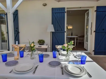 Maison de plain-pied avec piscine privée chauffée à Vasles : photo 14
