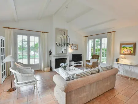 Maison de plain-pied avec piscine privée chauffée à Vasles : photo 20