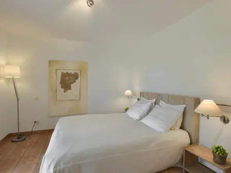 Maison de plain-pied avec piscine privée chauffée à Vasles : photo 28