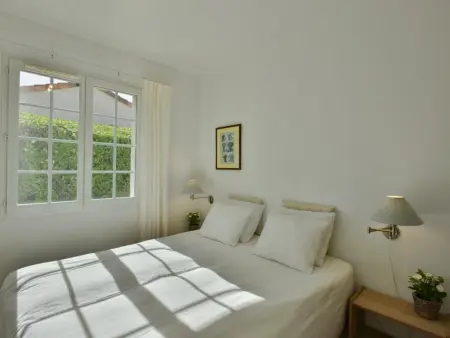 Maison de plain-pied avec piscine privée chauffée à Vasles : photo 32