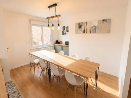 Maison familiale 15 personnes avec jardin clos à Béthune : photo 9