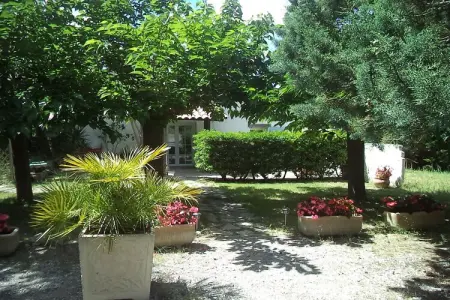 Maison avec piscine privée en pinède près de Gruissan : photo 7