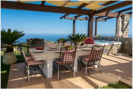 Maison Olimpia : villa avec jardin, vue mer, Imperia : photo 2