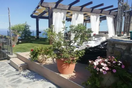 Maison Olimpia : villa avec jardin, vue mer, Imperia : photo 10