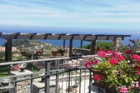 Maison Olimpia : villa avec jardin, vue mer, Imperia : photo 19