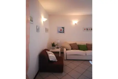 Maison avec balcon face au lac de Garde à Prabion : photo 4