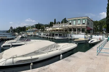 Maison de vacances avec jardin et parking privé à Gardone Riviera : photo 10