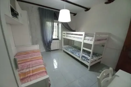 Maison de vacances rénovée à Voghera avec terrasse et jardin : photo 18