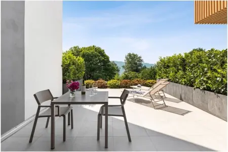 Studio Sole avec piscine chauffée solaire à Trarego Viggiona : photo 8