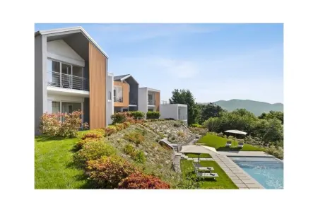 Studio avec mezzanine et piscine, Trarego Viggiona, vue lac : photo 2
