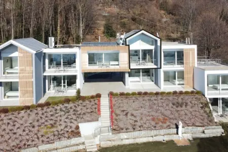 Studio avec mezzanine et piscine, Trarego Viggiona, vue lac : photo 6