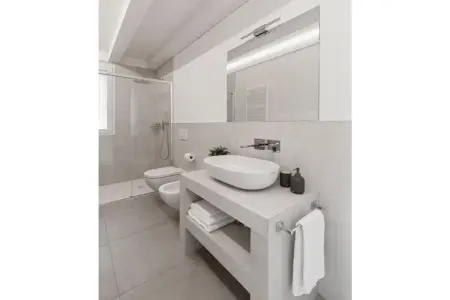 Studio avec mezzanine et piscine, Trarego Viggiona, vue lac : photo 12