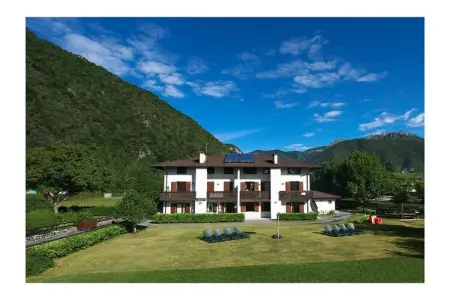 Casa Alberta : maison de vacances à Pieve di Ledro, vue montagnes : photo 2