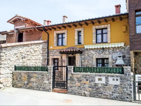 La Ermita, maison jumelée avec terrasse à Colunga : photo 1