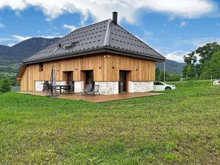 La Grange à Luc : maison 7 pièces, vue montagnes, Lescheraines : photo 1