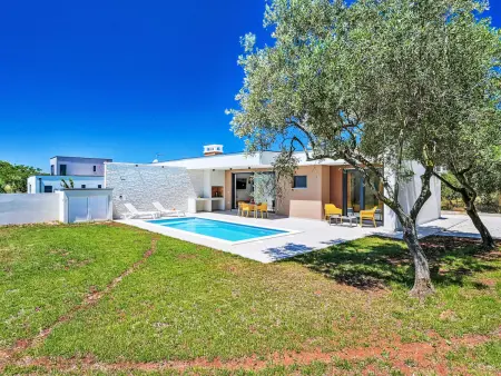 Villa Solis, villa moderne avec piscine chauffée à Medulin : photo 19